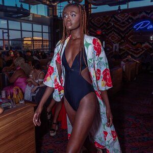 Vintage 1960s Floral Cotton Kimono Robe